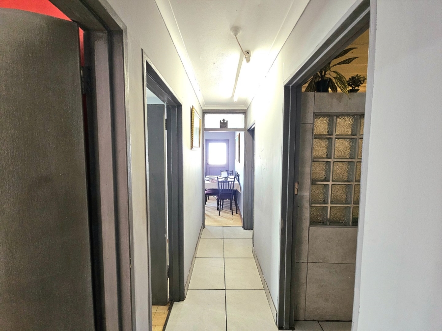 4 Bedroom Property for Sale in Strandfontein Village Western Cape